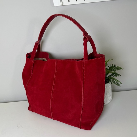 The Sak Handbags - The Sak Los Feliz Large Tote Bag In Scarlet Suede